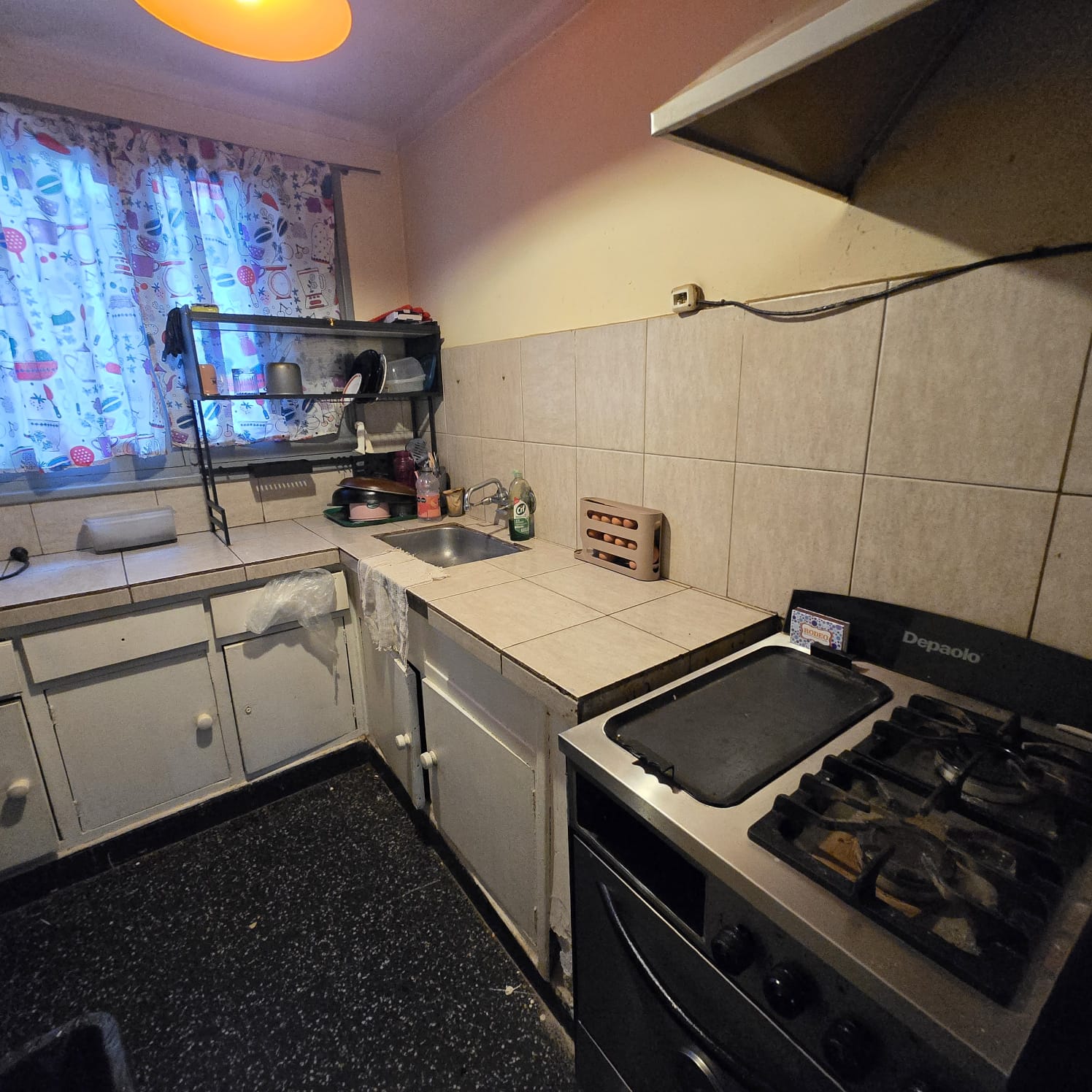 CASA ESQUINA EN VENTA EN SEXTA SECCION, CIUDAD, MENDOZA